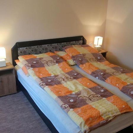 Rozika Apartman Ii. Hajdúszoboszló Esterno foto
