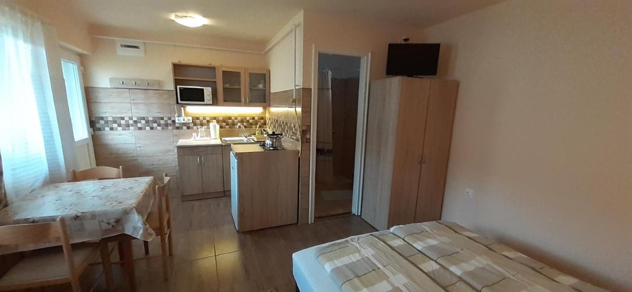 Rozika Apartman Ii. Hajdúszoboszló Esterno foto