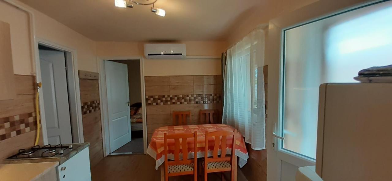 Rozika Apartman Ii. Hajdúszoboszló Esterno foto